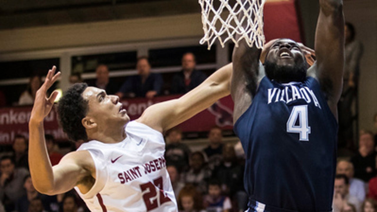 No. 4 Villanova sets mark with 19 3s in win over Hawks (Dec 02, 2017)